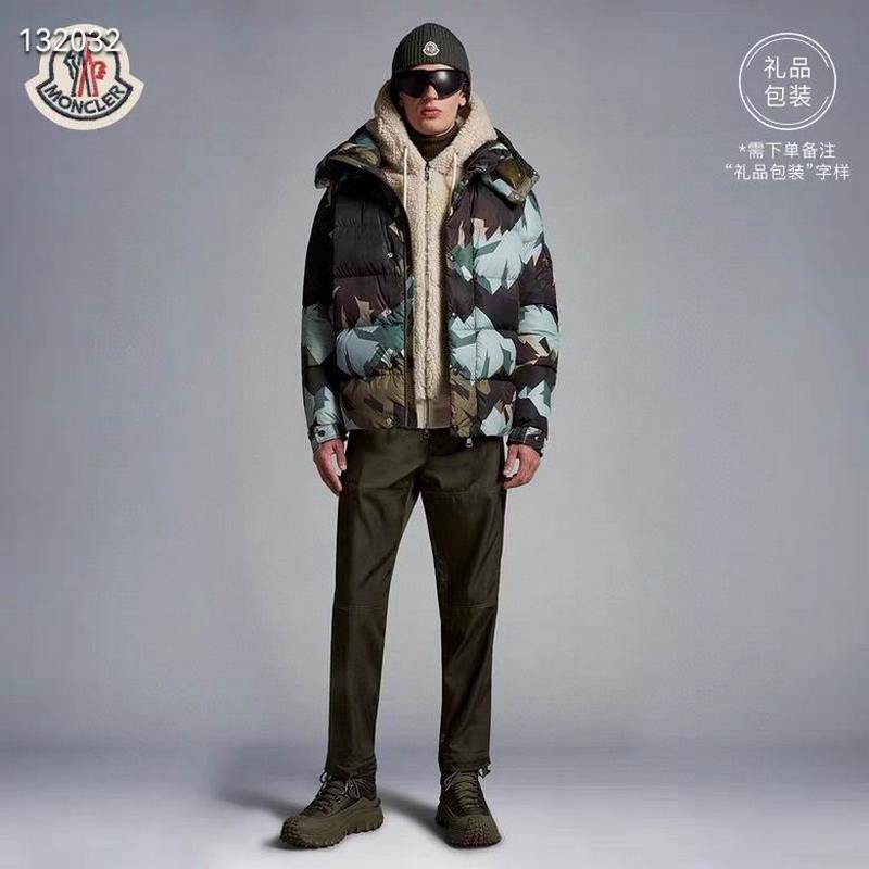 Moncler Men's Outwear 224